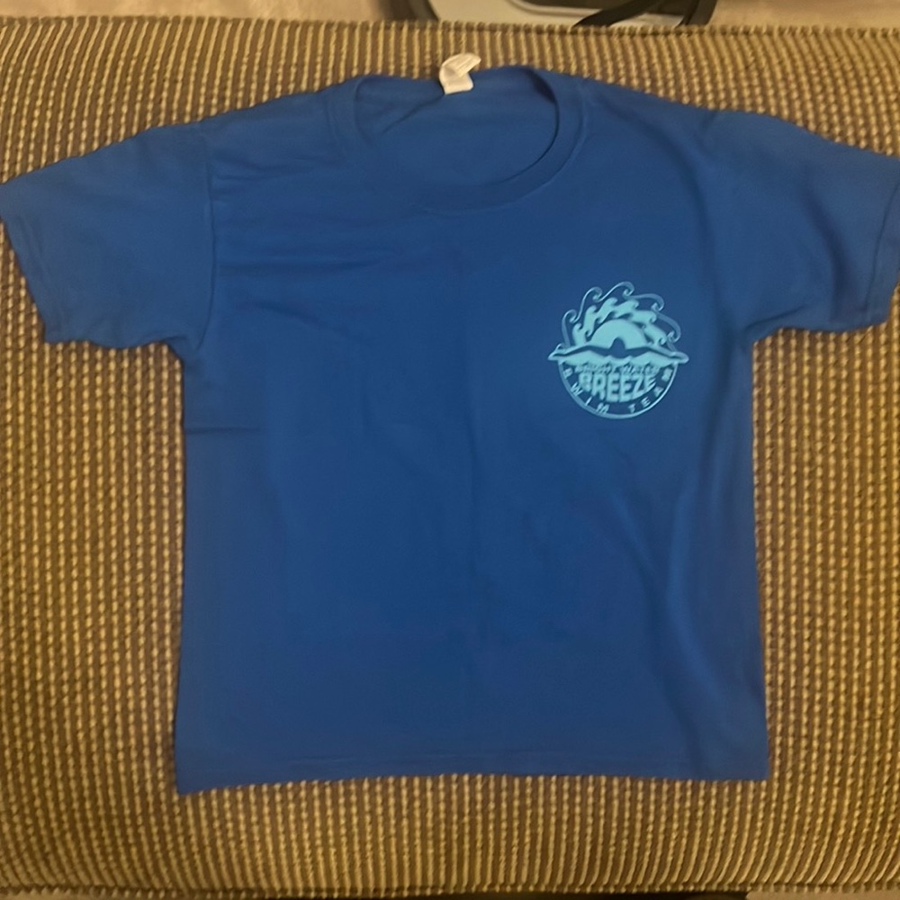 5 for $10 graphic tee size small